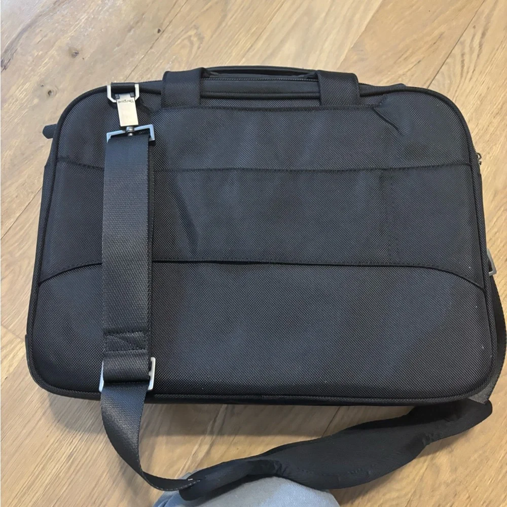 Targus Classic Slim Laptop Bag Ergonomic Briefcase and Messenger Bag Spacious